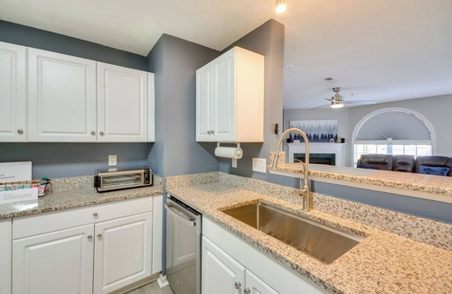 Greensboro Apartment | 9 Mi to Uncg & Dtwn: Suburban Family Condo