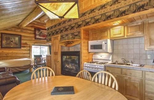 West Yellowstone House | 91 m² House ∙ 127 guests