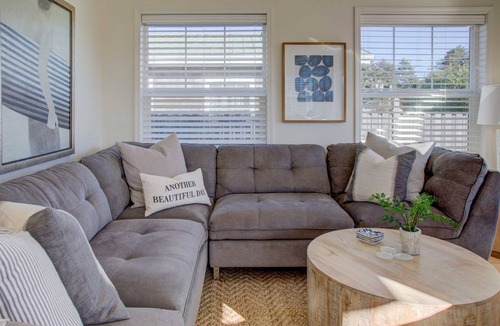 Pacific Beach Cottage | 92 m² Cabin ∙ 2 bedrooms ∙ 4 guests