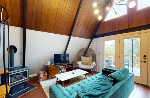 Lost Bridge Village Condo | 92 m² Condo ∙ 2 bedrooms ∙ 5 guests