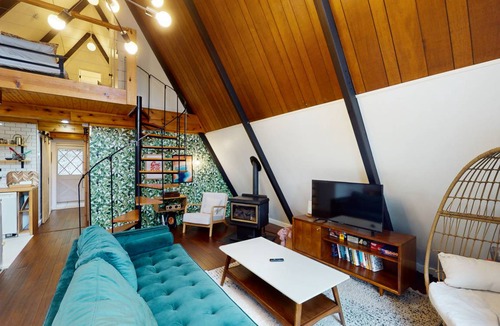 Lost Bridge Village Condo | 92 m² Condo ∙ 2 bedrooms ∙ 5 guests