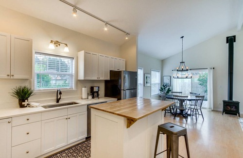 Pacific Beach House | 92 m² House ∙ 2 bedrooms ∙ 4 guests
