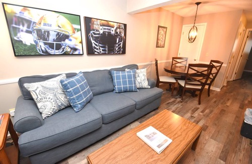 Notre Dame Apartment | 93 m² Apartment ∙ 2 bedrooms ∙ 6 guests