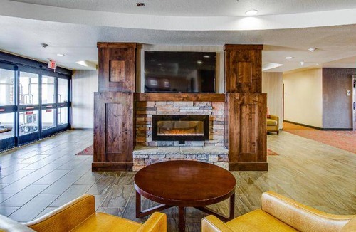 Watford City Hotel | 93 m² Hotel ∙ 4 guests