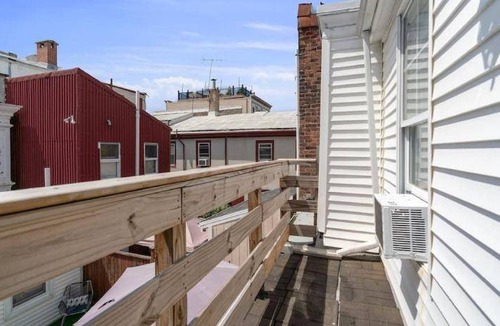 Fishtown House | 93 m² House ∙ 2 bedrooms ∙ 4 guests