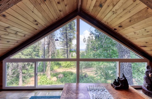 Cascade Cabin | 95 m² Cabin ∙ 2 bedrooms ∙ 4 guests