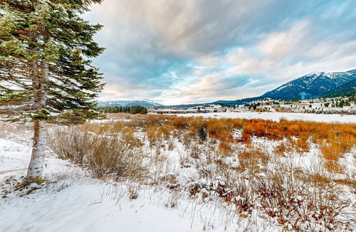 Big Sky Meadow Village Condo | 98 m² Condo ∙ 2 bedrooms ∙ 5 guests
