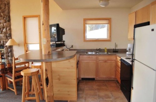 St. Mary Cottage | A 2 bedroom Cottage with breathtaking views of Glacier National Park