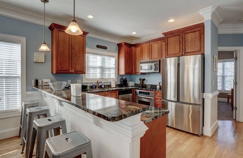Wilmington Beach House | A Better View - 7 Bedrooms. Amazing roof top views, quick walk to the beach!
