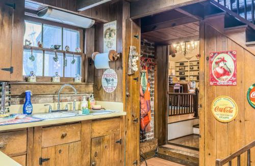 McLeansville House | A Charming Nature Retreat