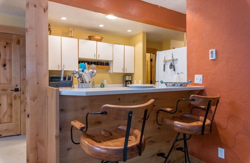 Sun Valley House | A comtemporary home that is great for families & large groups just 6 miles North