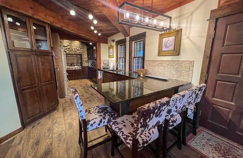 Bozeman Ski Chalet | A Cozy Chalet at the base of Bridger Bowl ski resort