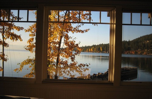 Somers House | A Delightful Sailor's Home with a Spectacular Waterfront Location