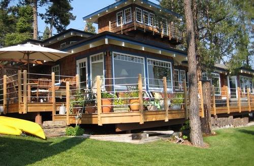 Somers House | A Delightful Sailor's Home with a Spectacular Waterfront Location