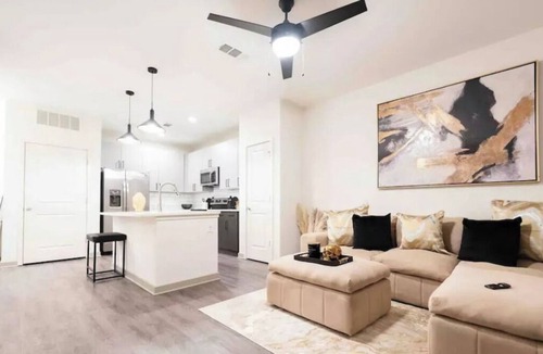Mechanicsville Apartment | A Luxury Get Away A+Amenities