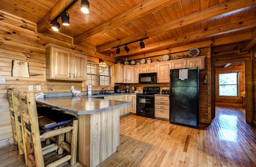 Townsend Cabin | A Majestic View III | Game Room, Hot Tub, Sauna