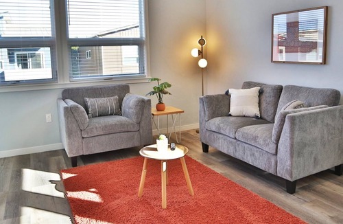 Boise Villa | A park-like setting between the BRAND NEW homes provides a way to relax and meet the neighbors.
