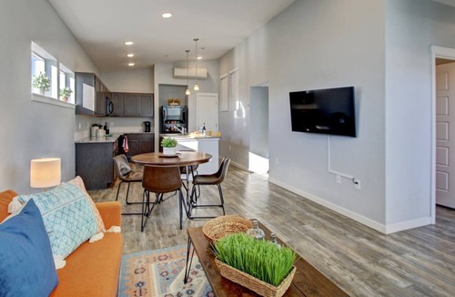Boise Villa | A park-like setting in this BRAND NEW build near the river