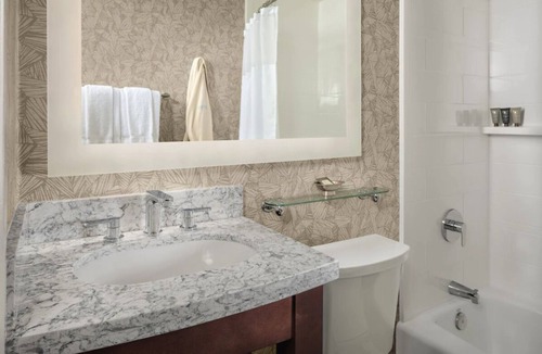 Central Mission Beach Hostel | A Place to Reconnect! Pet-friendly Property w/Outdoor Pool, Free Parking