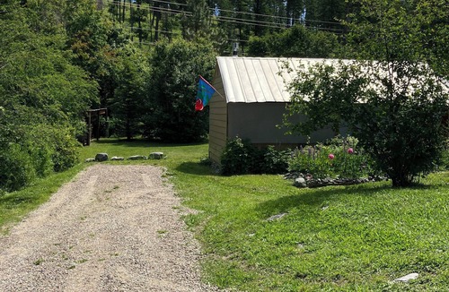 Bigfork Cabin | A Private, Cozy Cabin Near Bigfork for Two with a Clawfoot Tub