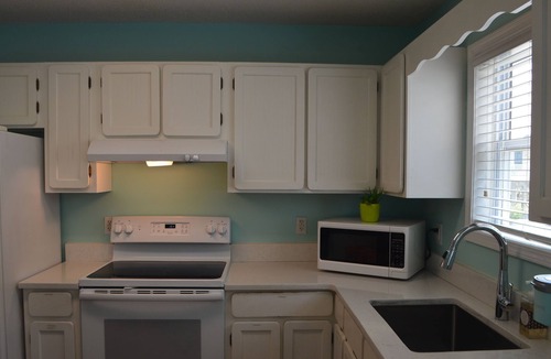 Ocean Isle Beach Condo | A Stunning Coastal Hideaway Above the Waves - Drift Away