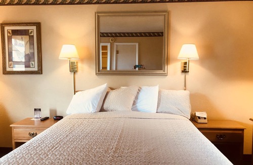 Cody Hotel | A Western Rose