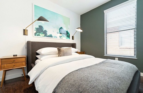 Montrose Apartment | Abode | Montrose | 1-Bedroom