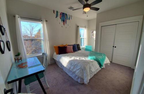 Georgetown House | Actually walkable to square & Private Heated Pool