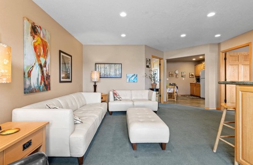 Hayden Condo | ADA Home with Cozy Fireplace, Close to Silverwood, Restaurants & Hayden Lake!