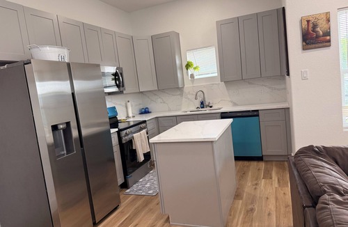 Northeast Houston Apartment | Adorable 3-bedroom apartment with AC in vibrant Houston
