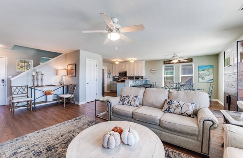 Safe Harbor House | Adorable 3br/2.5ba pet friendly home with a private pool and close proximity to