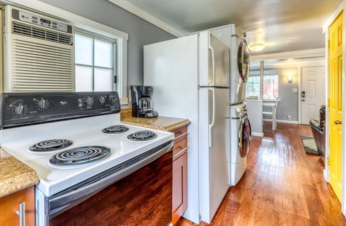 Depot Bench House | Adorable cottage — walk to downtown/BSU/River