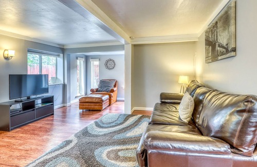 Depot Bench House | Adorable cottage — walk to downtown/BSU/River