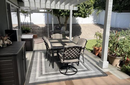 Chula Vista Hostel | Adorable Room in the House with Peacefull Backyard
