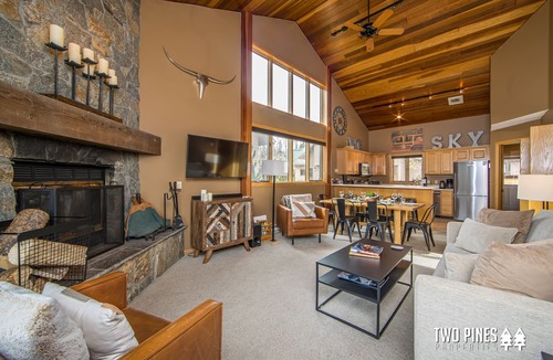 Big Horn House | Adorable Ski-In/Out Big Horn! Walk to Big Sky Resort! Cozy Fireplace!