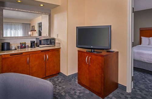 University Place Hotel | Affordability Meets Comfort | Spacious Stay w/Pool Access