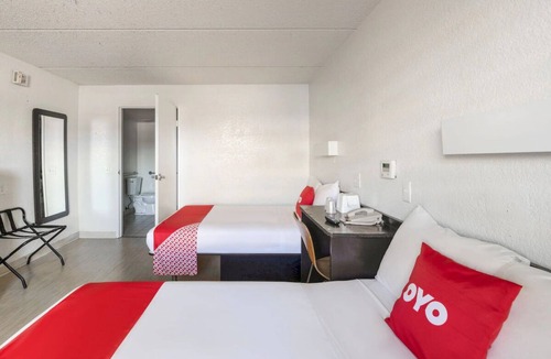 Memorial Hotel | Affordable Room Near The Galleria for Budget Stays in Houston Energy Area