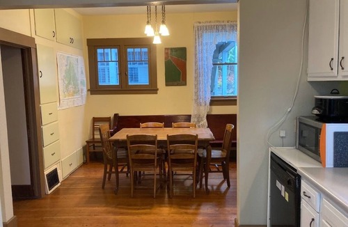 Wallace House | Affordable Vacation Home with Cycling Theme