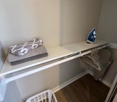 South Central Omaha Apartment | Aksarben View Gem-Near UNO