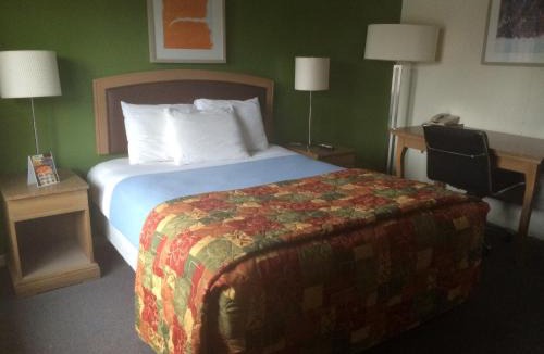 Sheridan Hotel | Alamo Motel