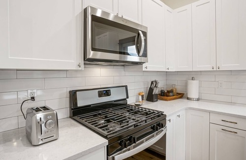 Four Corners House | Albrey Trail Retreat -Townhouse Located in Bozeman's Four Corners Area