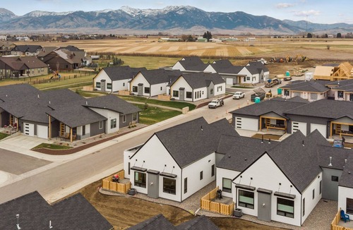 Four Corners House | Albrey Trail Retreat -Townhouse Located in Bozeman's Four Corners Area