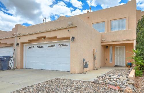 Princess Jeanne House | Albuquerque Getaway Near Shopping and Fiesta Park!