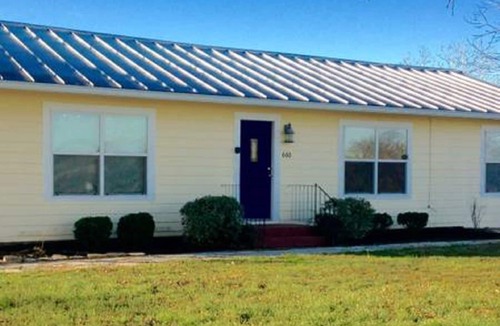Stonewall House | Alexander's House! Private, entire home rental!