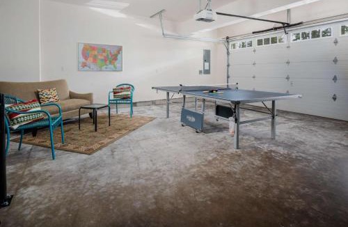 Aloha House | Alexander Villa