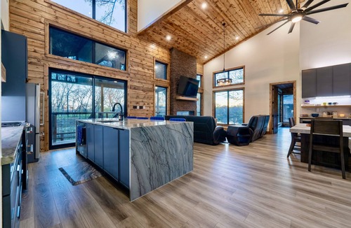 Broken Bow Cabin | All is Found Riverfront Cabin with Sauna