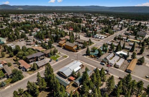 West Yellowstone House | Alpine #1