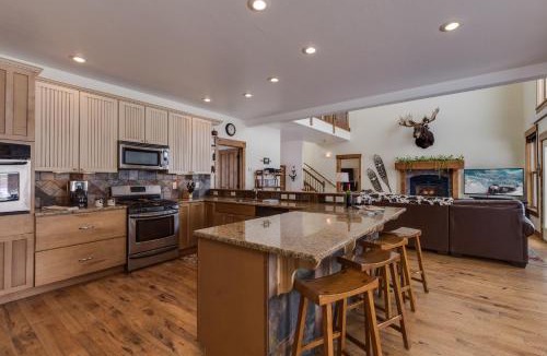 Alpine Northwest House | Alpine Airspace