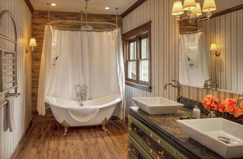 Superior House | Alpine Falls Ranch