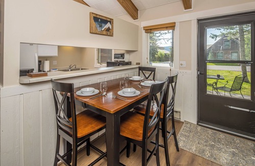 Big Sky Meadow Village Condo | Alpine Nest Chalet - Nordic Skiing | Community Hot tub, pool & sauna